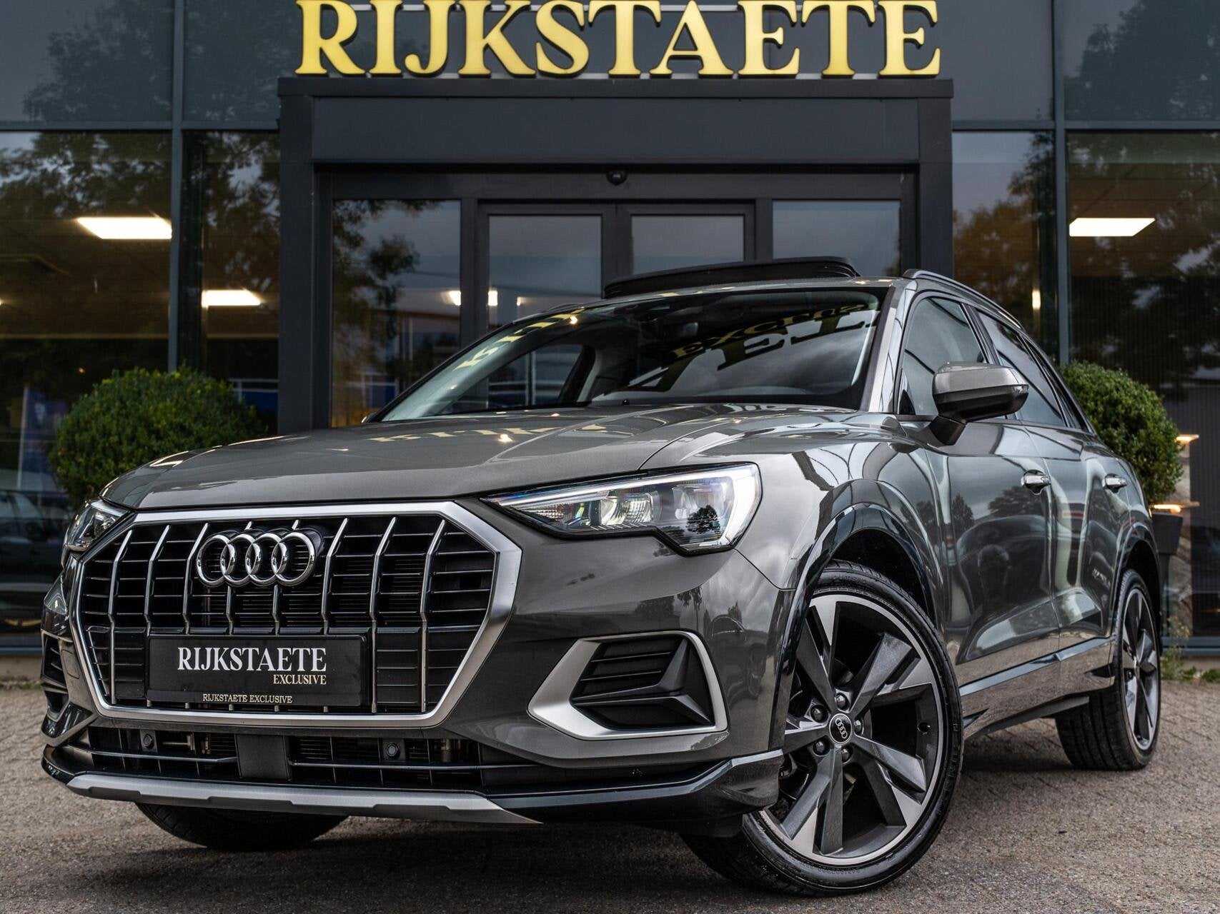 Audi Q3 35 TFSI Advanced Edition|PANO|STOELV|20''|CAMERA|APP, Auto's, Dealer onderhouden, 15 km/l, 4 cilinders, Bedrijf