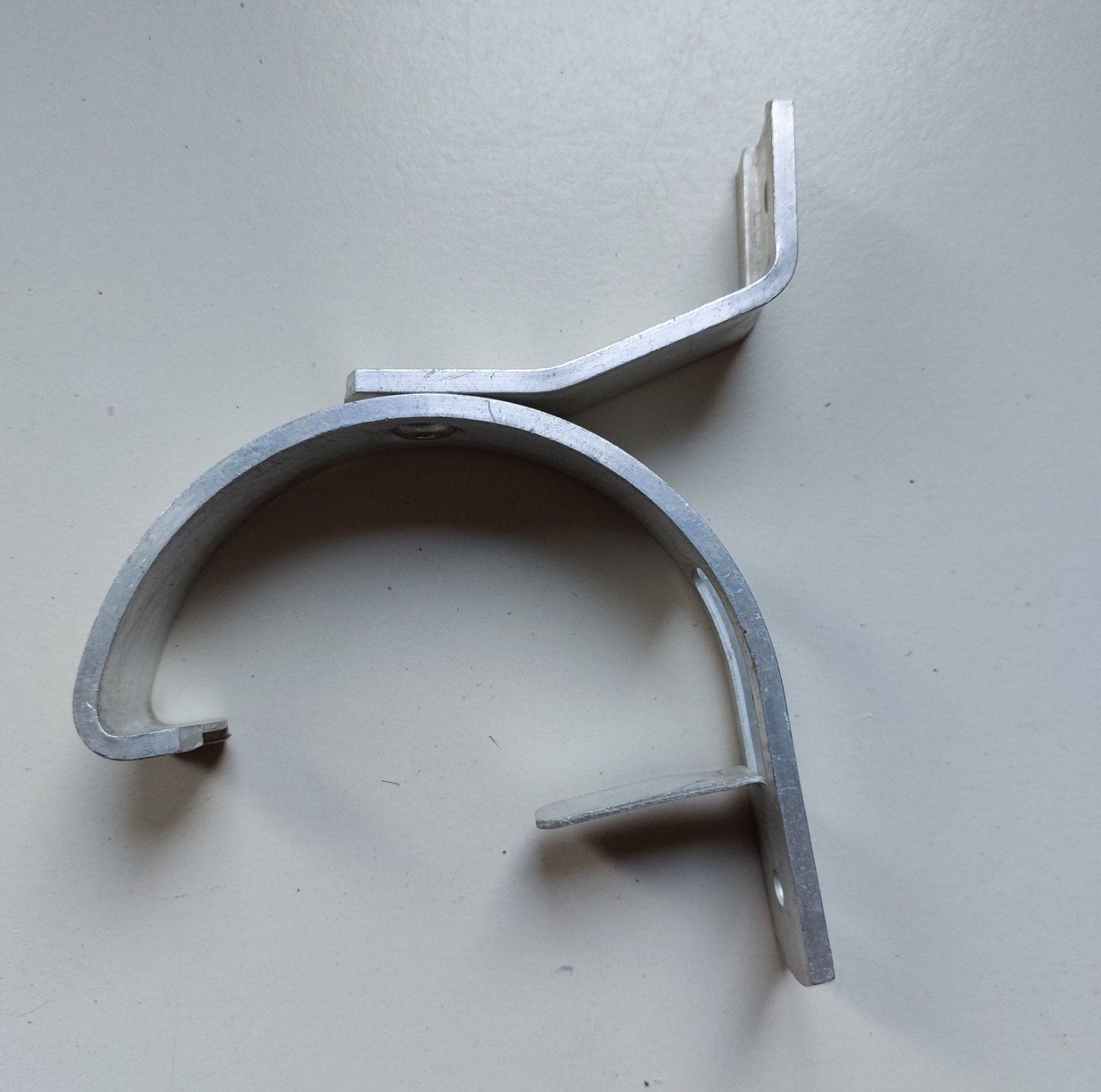 Gratis: dakgootdrager, Doe-het-zelf en Verbouw, Ophalen, Pvc, Minder dan 2 meter, 80 mm of meer