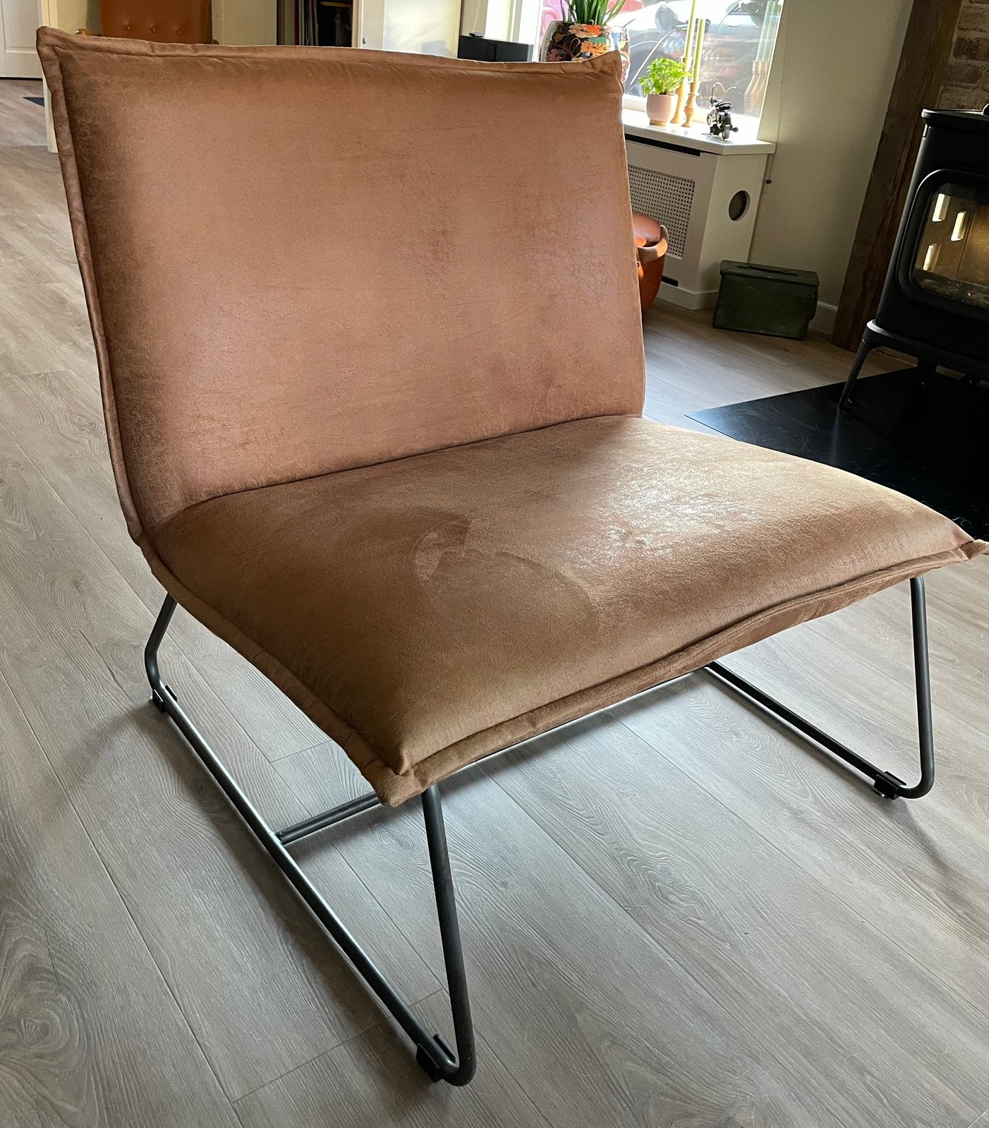 Leuk bankje/leuke stoel, anderhalf zits, Huis en Inrichting, Ophalen, Bruin, Zo goed als nieuw, Eén