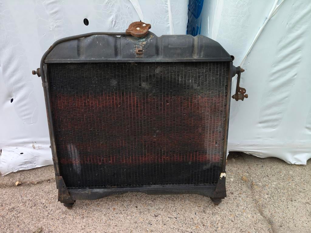 Mercedes 508 / 608 radiateur, Ophalen