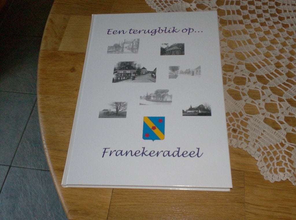 een terug blik op franekerradeel, Ophalen of Verzenden, Zo goed als nieuw
