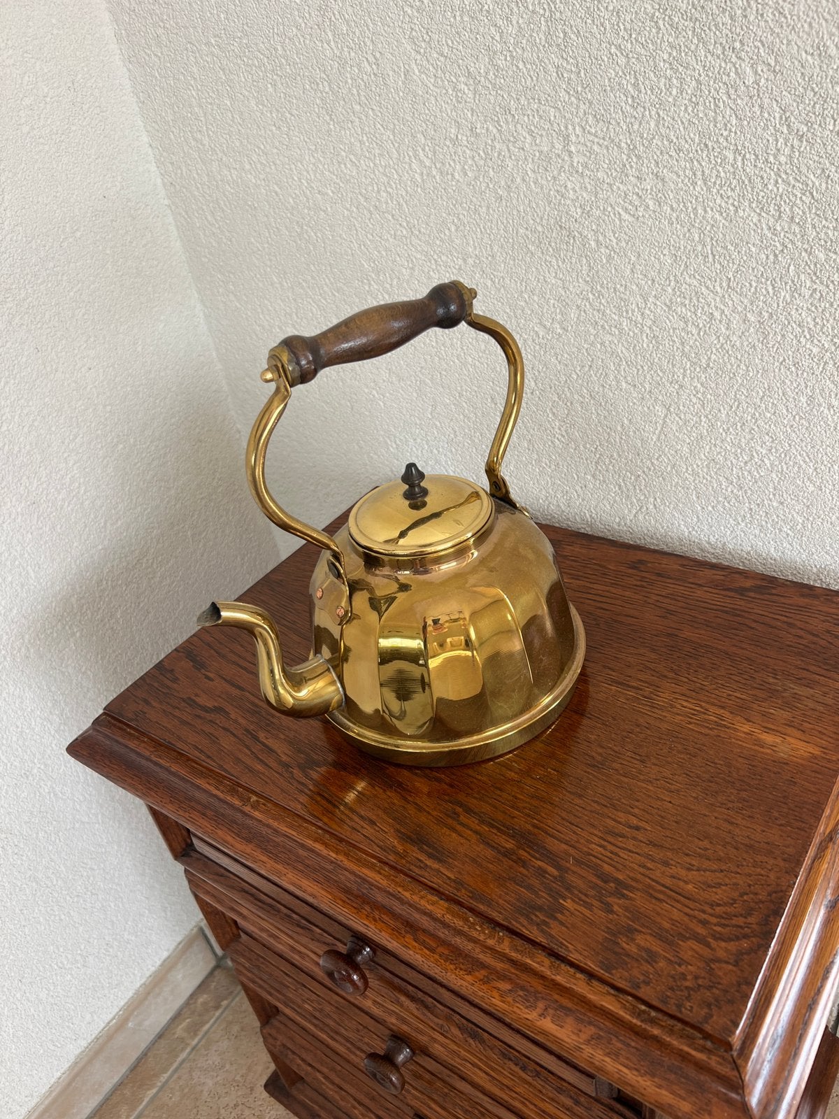 Decoratieve messing theepot, Ophalen of Verzenden, Koper