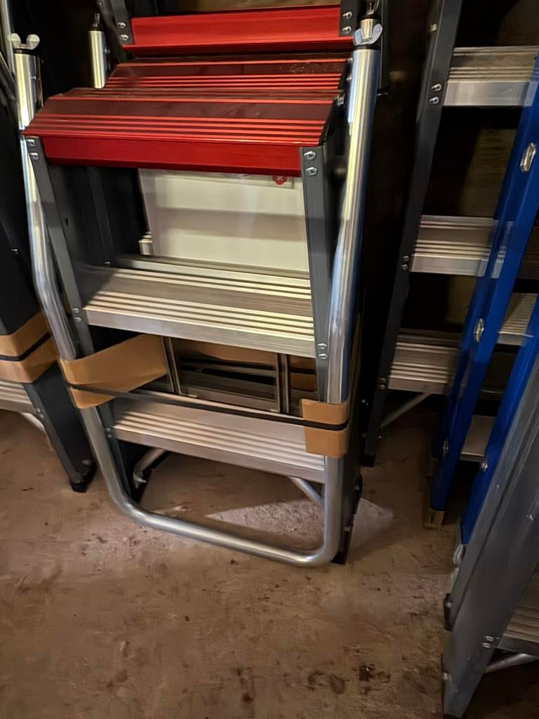 Altrex falco trap, Ophalen, Trap, Nieuw, Opvouwbaar of Inschuifbaar