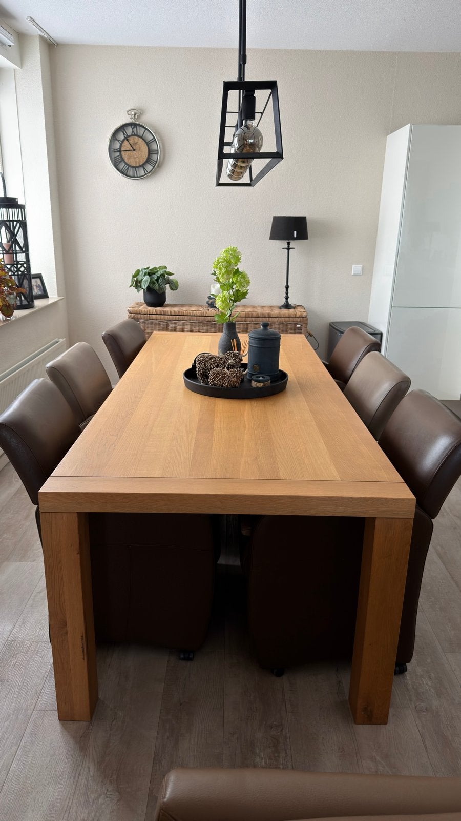 Complete inboedel (eetkamer- en woonkamerinrichting), Ophalen