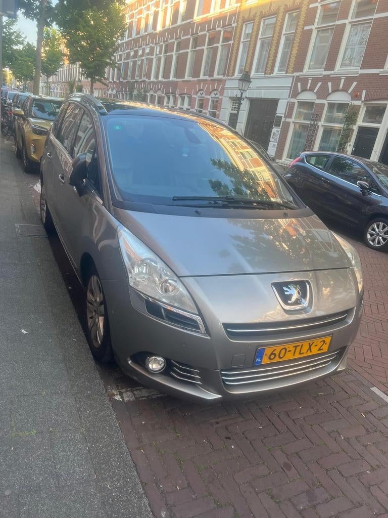 Peugeot 5008 1.6 THP 17 Aut6 2012 Grijs, 7 stoelen, Particulier, 1600 kg, 1515 kg
