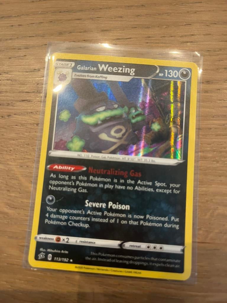 Galarian Weezing 113/192 | Holo | Darkness Ablaze, Ophalen of Verzenden, Zo goed als nieuw