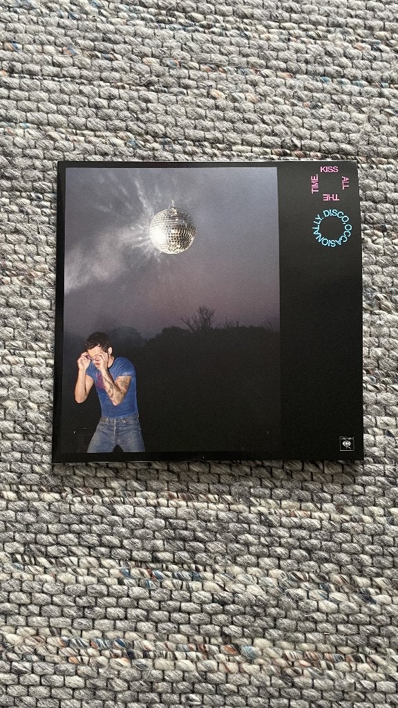 Harry Styles vinyl Kiss All The Time Disco Occaisionally, Inclusief boekje, 2020 tot heden, Ophalen of Verzenden, Zo goed als nieuw