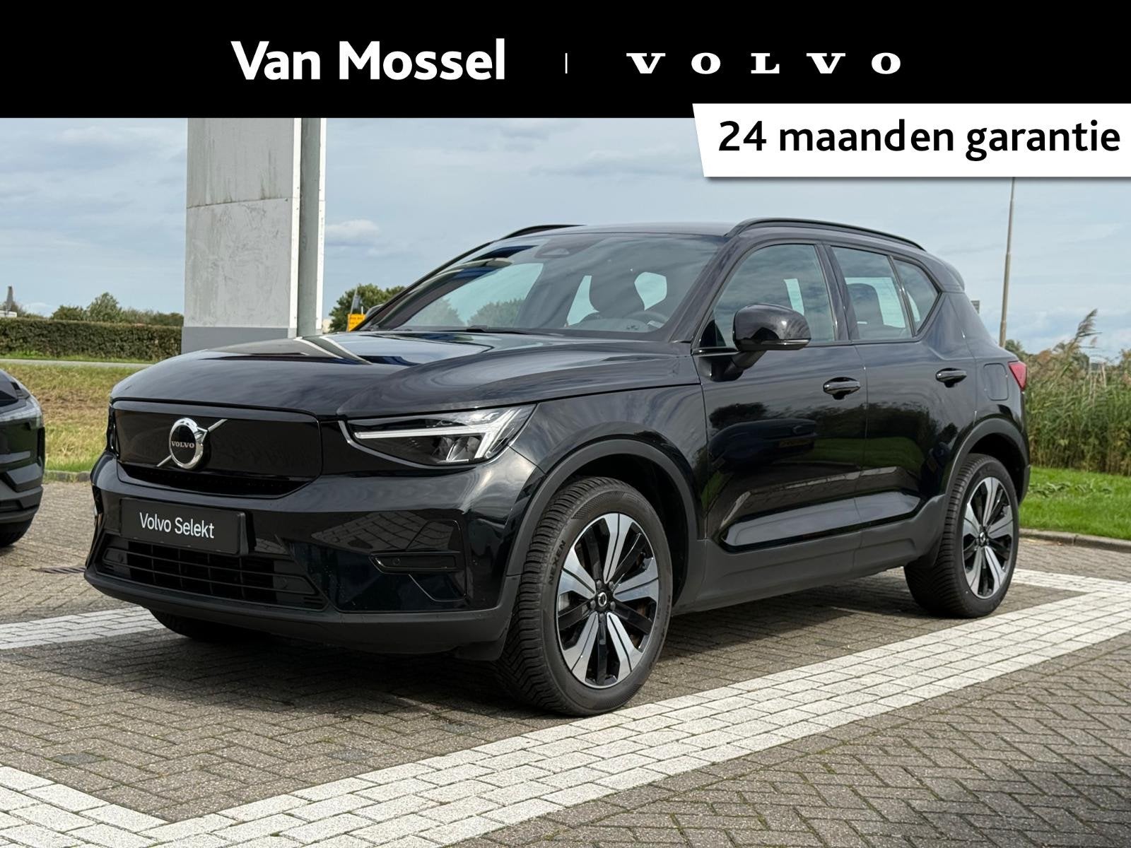 Volvo XC40 Recharge Core | SOH 94.5 | 69KWH | Navigatie | Ca, 12 maanden, Stof, Gebruikt, Zwart