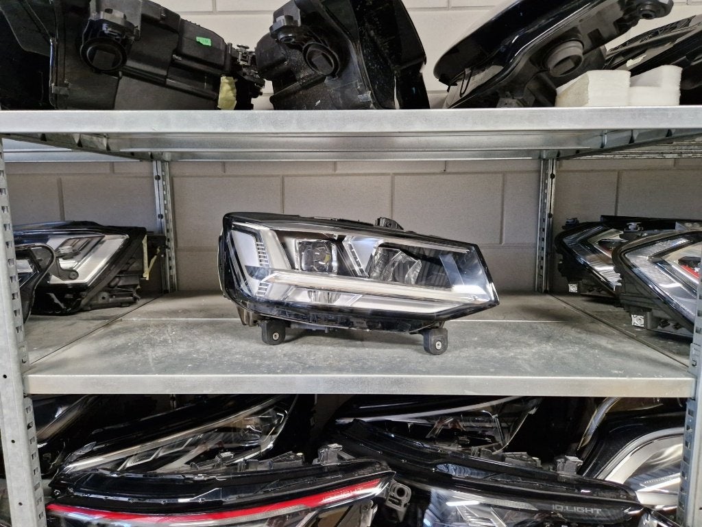 Audi Q2 SQ2 81A VOL LED koplamp 034 rechts, Auto-onderdelen, Ophalen of Verzenden, Gebruikt, Audi