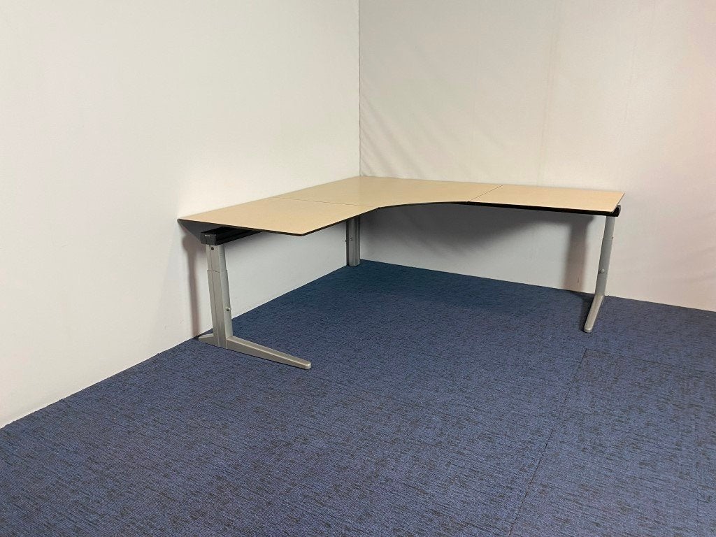 46 x Hoekbureau Ahrend Essa, ahorn blad, 200 x 200 cm., Huis en Inrichting, Bureaus, Ophalen, Gebruikt, Ahrend, Hoekbureau