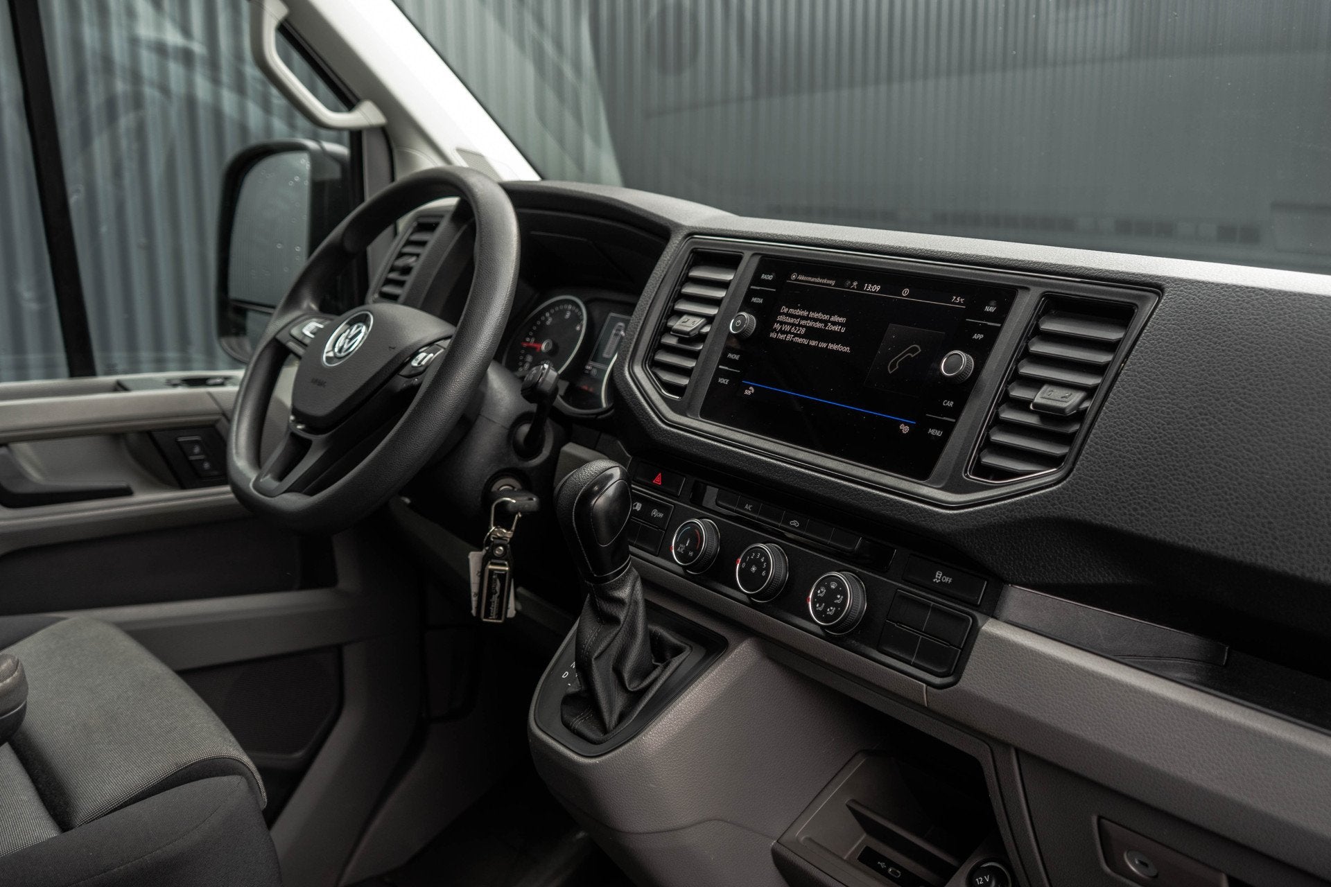 Volkswagen Crafter L3H3 | 140 PK | Automaat | Carplay | Came, Auto's, Stof, Gebruikt, 4 cilinders, Volkswagen