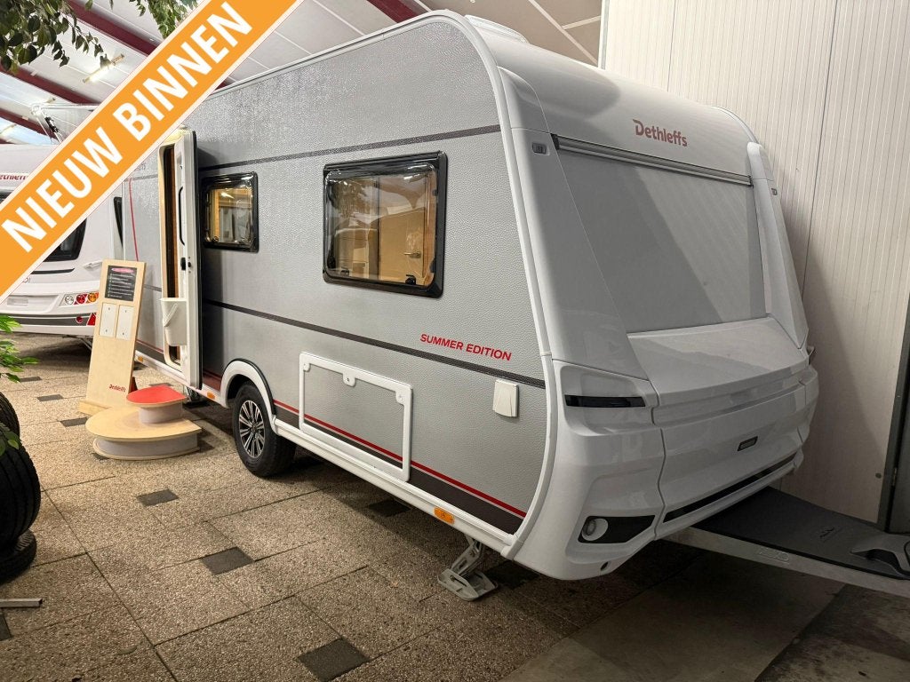 Dethleffs Summer Edition 460 EL +DAKAIRCO, Caravans en Kamperen, Caravans, Standaardzit, Schokbreker, Dethleffs, 5 tot 6 meter