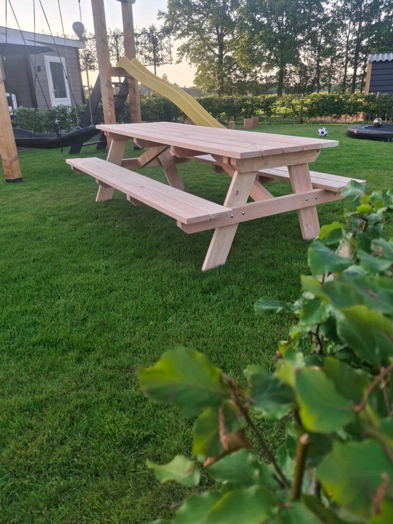 Douglas picknicktafel, Ophalen