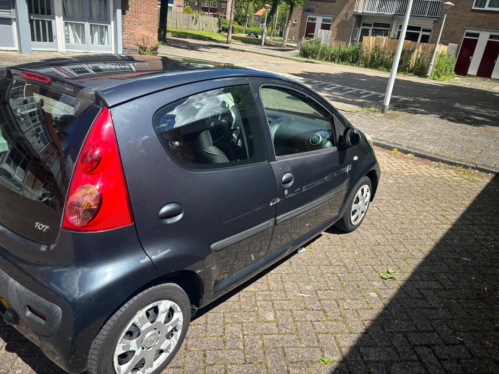 Peugeot 107 2011 APK 12-2026 | Vespa ruil mogelijk, Gebruikt, Voor, Ophalen of Verzenden, Motorkap