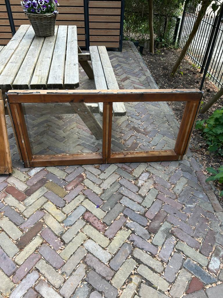 Twee Houten kozijnen met twee ramen, Ophalen, Zo goed als nieuw, Minder dan 180 cm