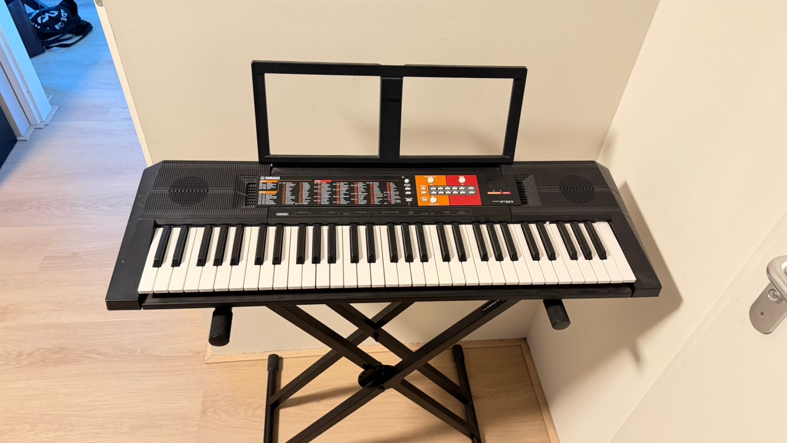 Yamaha PSR-F51 keyboardset