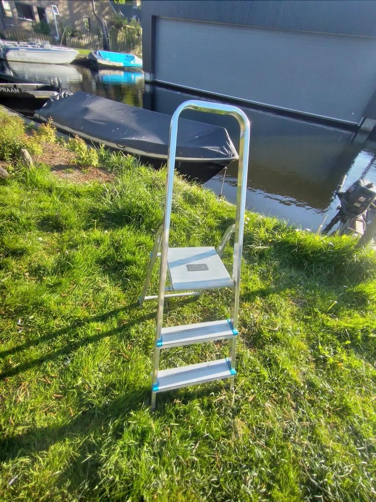 Handige aluminium trap met 3 treden, Ophalen of Verzenden, Zo goed als nieuw