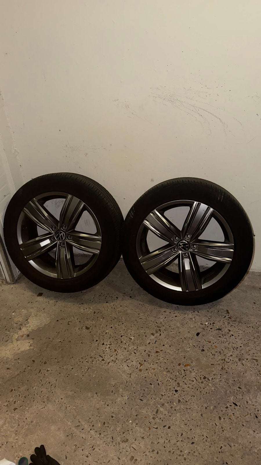 Volkswagen Victoria Falls velgen met Banden - 19 inch, Auto-onderdelen, Banden en Velgen, Gebruikt, Banden en Velgen, All Season