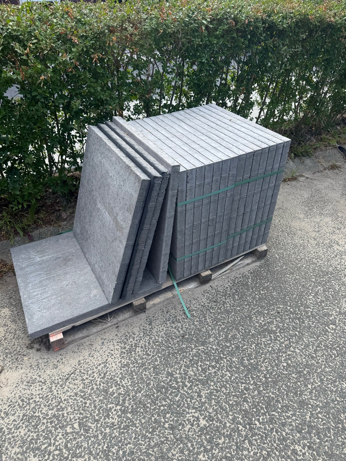 Betonnen terrastegels en klinkers - Diverse maten, Tuin en Terras, Tegels en Klinkers, Ophalen, Gebruikt, Klinkers, 10 m² of meer