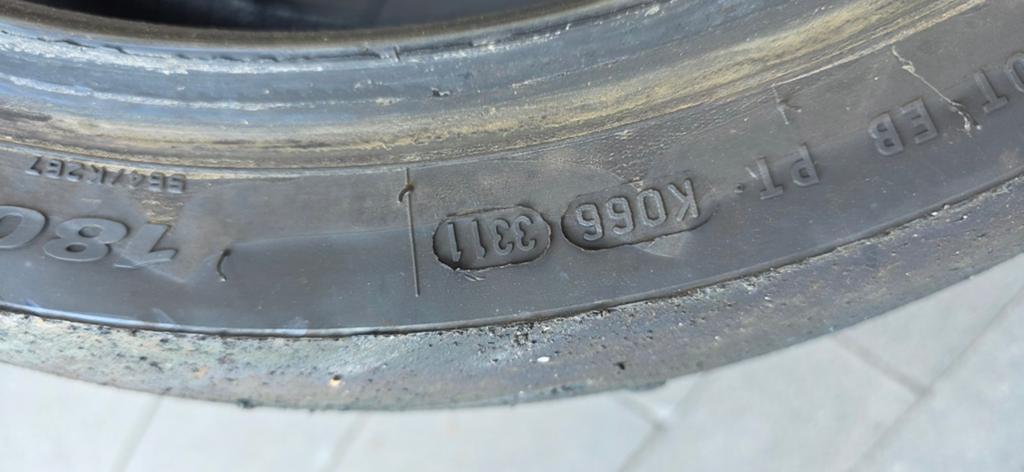 Banden Pirelli. Supercorsa V en A set, Motoren, Ophalen