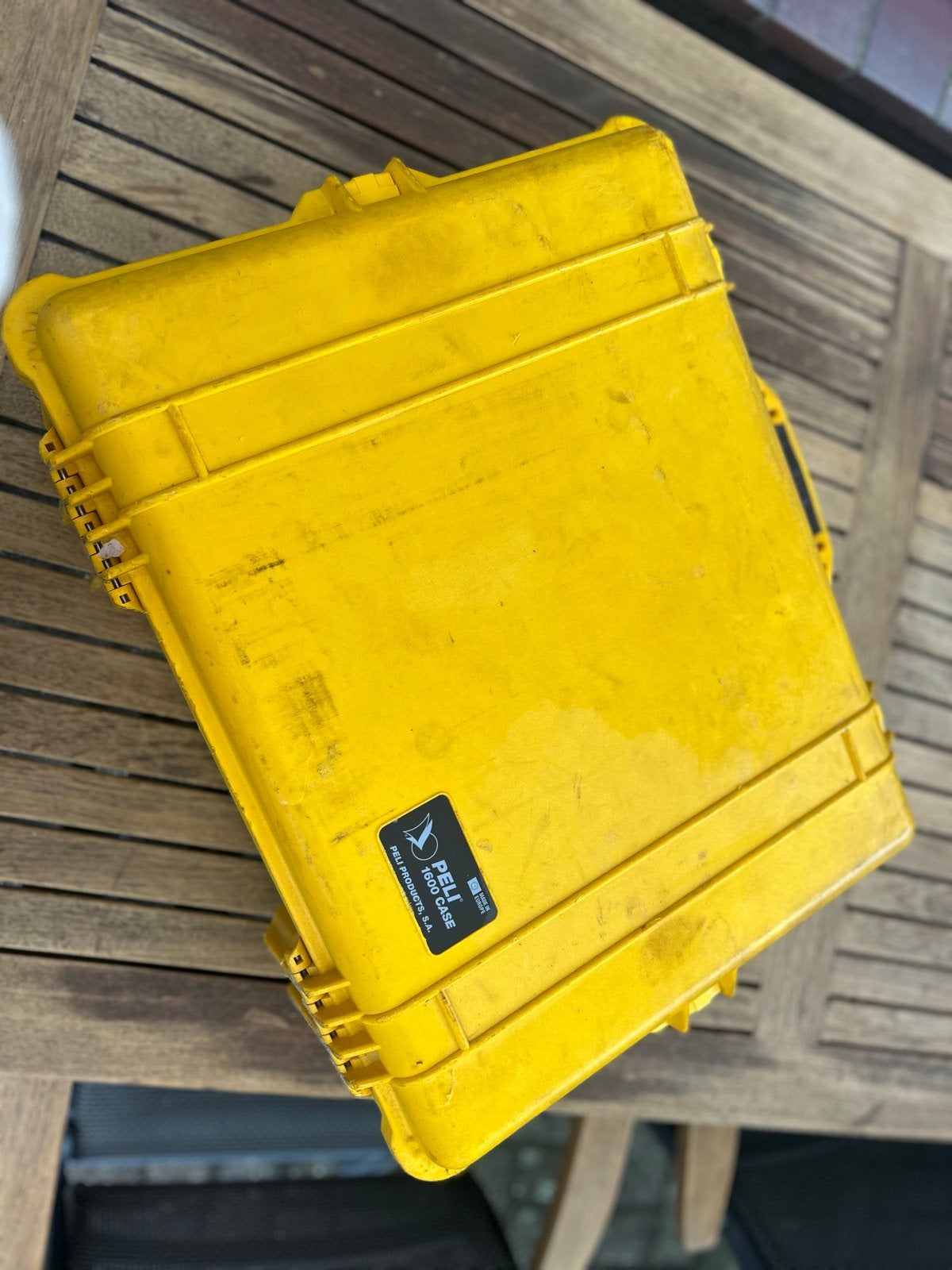 Gele Peli 1600 Case - Robuuste en Waterdichte Koffer, Verzamelen, Ophalen