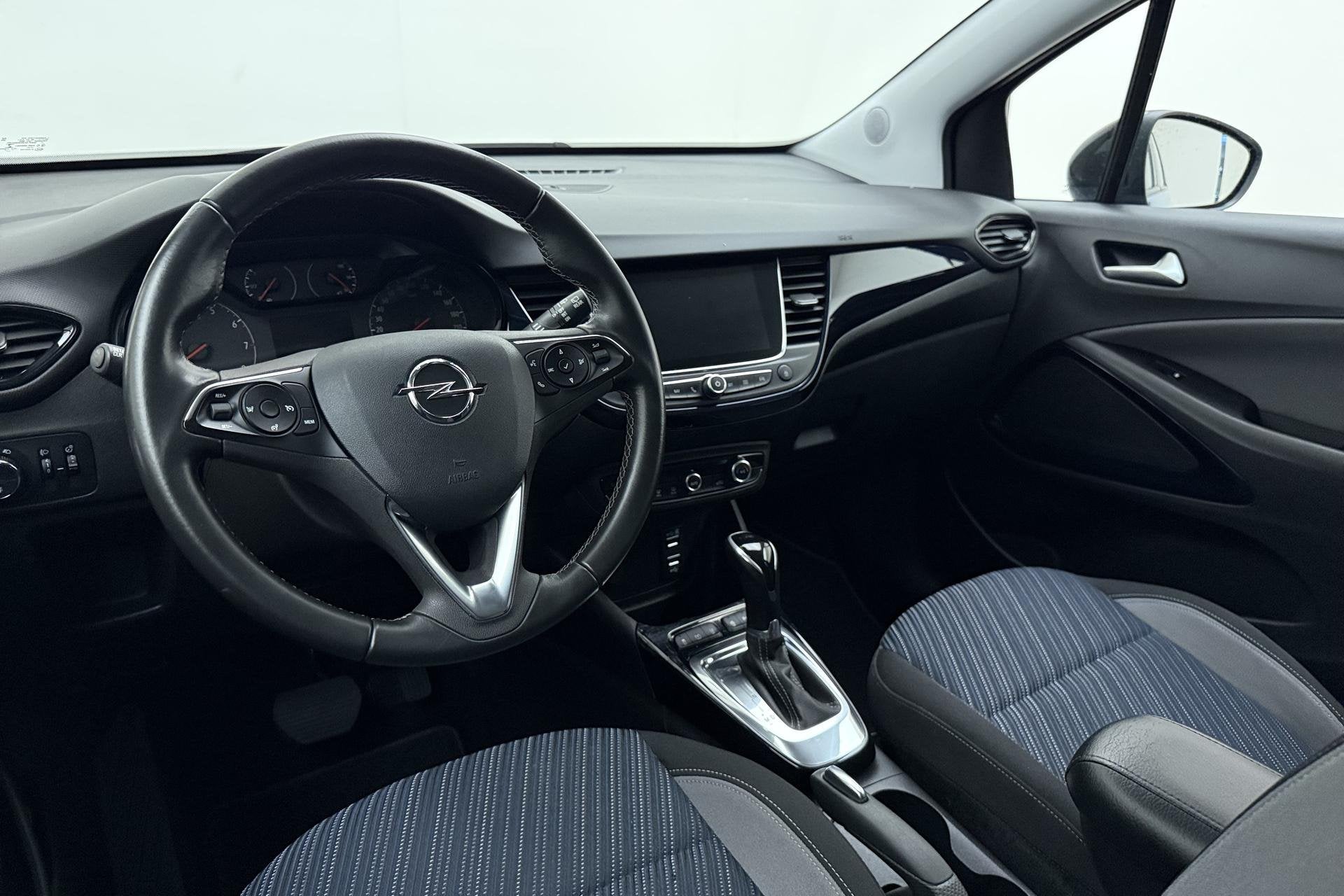 Opel Crossland X 1.2 Turbo 110pk Automaat 120 Jaar Edition |, Gebruikt, Blauw, Automatische klimaatregeling, Origineel Nederlands
