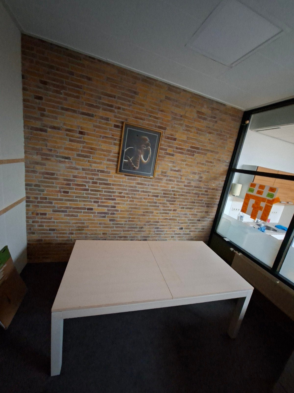 Grote lichte tafel, ideaal voor kantoor of eetkamer, Huis en Inrichting, Tafels | Eettafels, Ophalen, Gebruikt, Vijf personen of meer