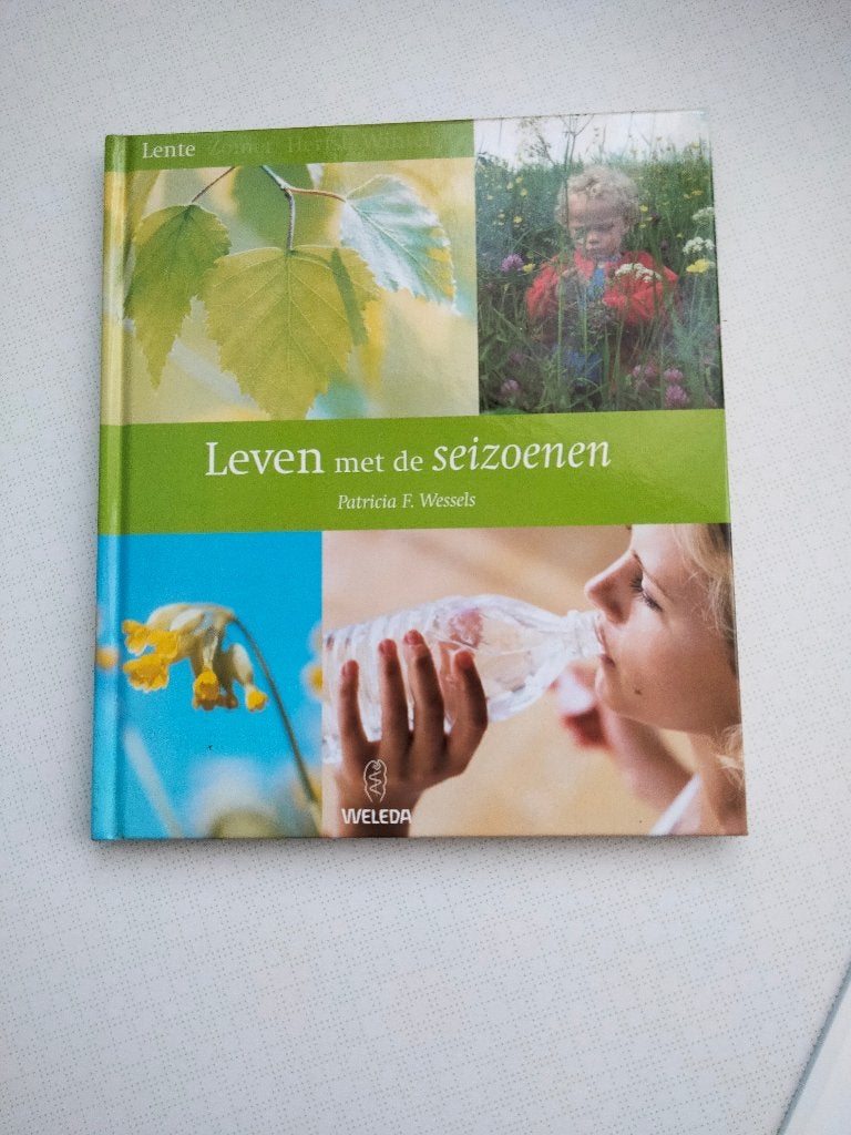 Leven met de seizoenen - Patricia F. Wessels, Boeken, Ophalen, Zo goed als nieuw, Natuur algemeen, Patricia F. Wessels