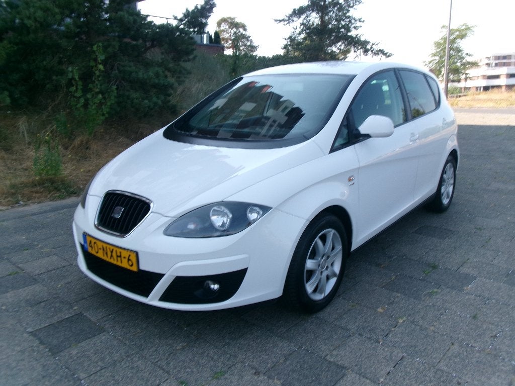 SEAT ALTEA 1.2 TSi AIRCO-CRUISE-LM VELGEN-TREKHAAK-6-VERSN., Voorwielaandrijving, Stof, 4 cilinders, Wit