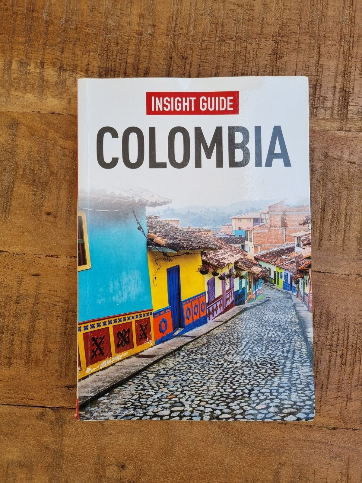 Insight Guide Colombia - Reisgids, Boeken, Overige merken, Ophalen of Verzenden, Reisgids of -boek, Zuid-Amerika