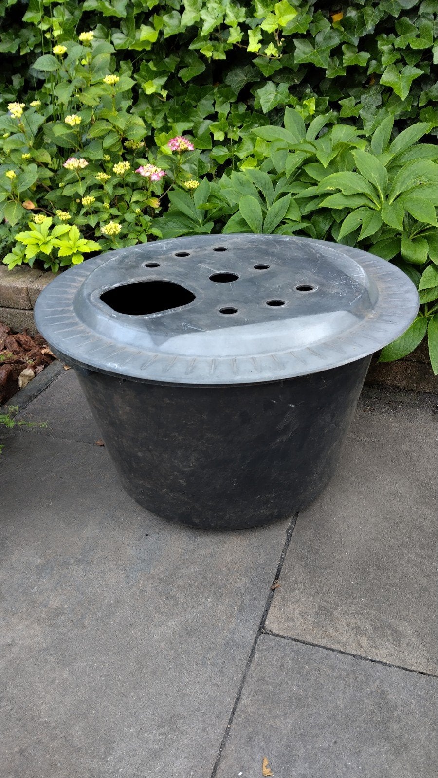 Kuip / bak / vijverbak, Ophalen, Beton, Waterornament