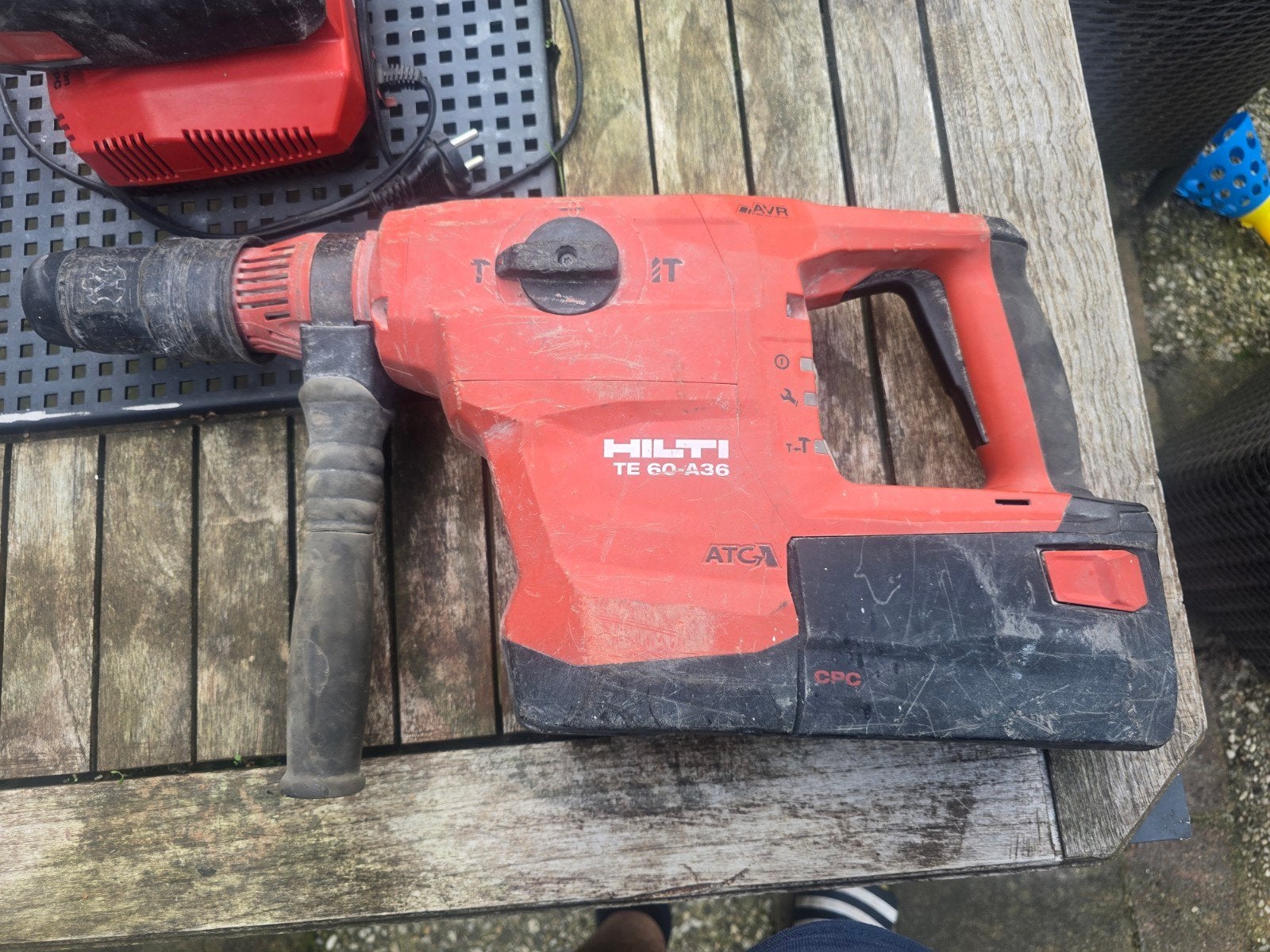 Hilti TE 60-A36 accu combihamer SDS-max + 9.0Ah accu, lader,, Ophalen of Verzenden, Gebruikt, 600 watt of meer, Boor- en/of Breekhamer