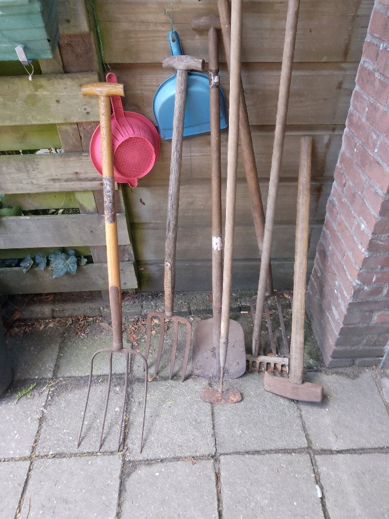 tuingereedschap  hark en   2 vorken rest verkocht, Ophalen, Gebruikt
