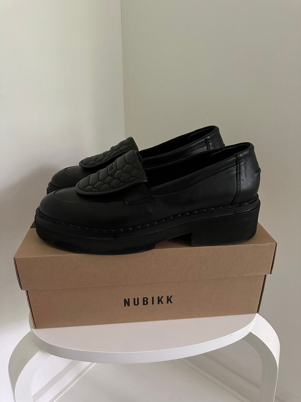 Zwart leren Nubikk Finn Gatsby loafers in maat 42, Ophalen of Verzenden, Zo goed als nieuw, Instappers, Zwart