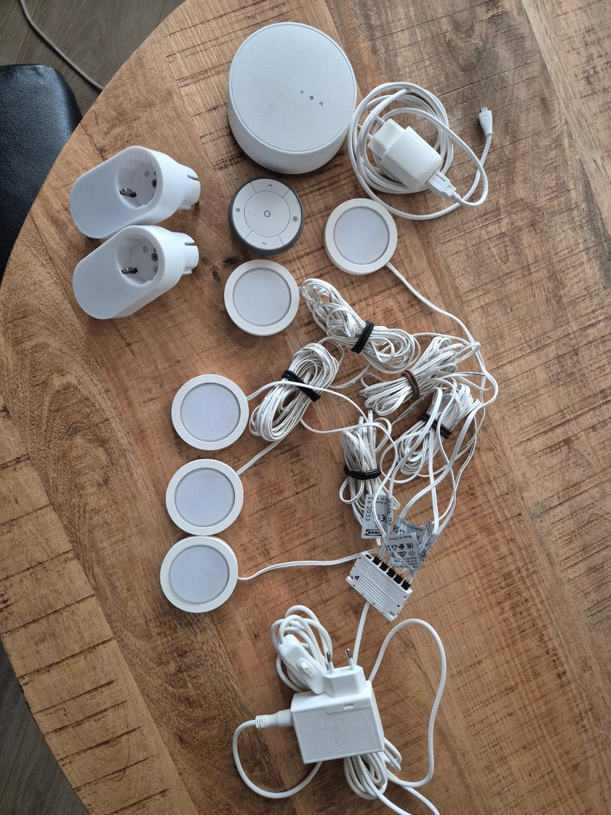 IKEA TRÅDFRI Smart Home Set met Afstandsbediening en Lampen, Wit, Kunststof, Smart home compatibel, Zo goed als nieuw