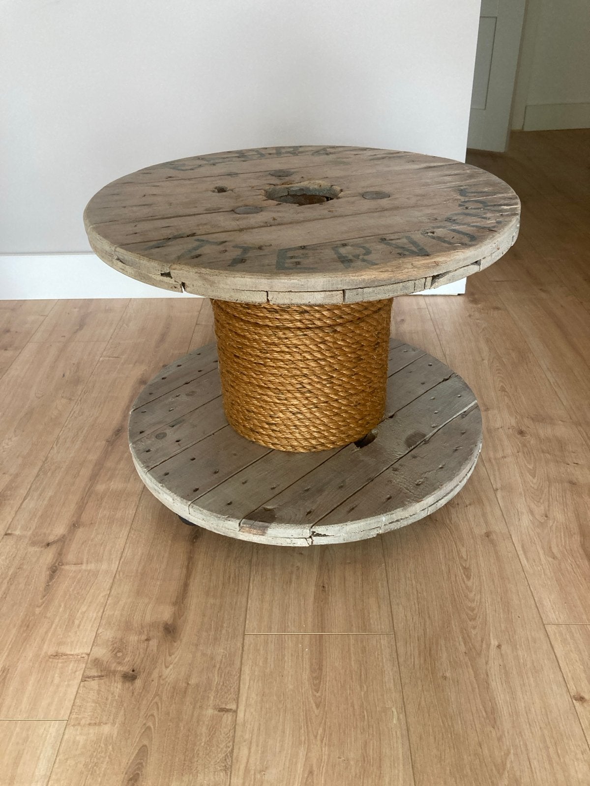 Unieke kabelhaspel salontafel met touw, Ophalen, Minder dan 45 cm, Gebruikt, Rond