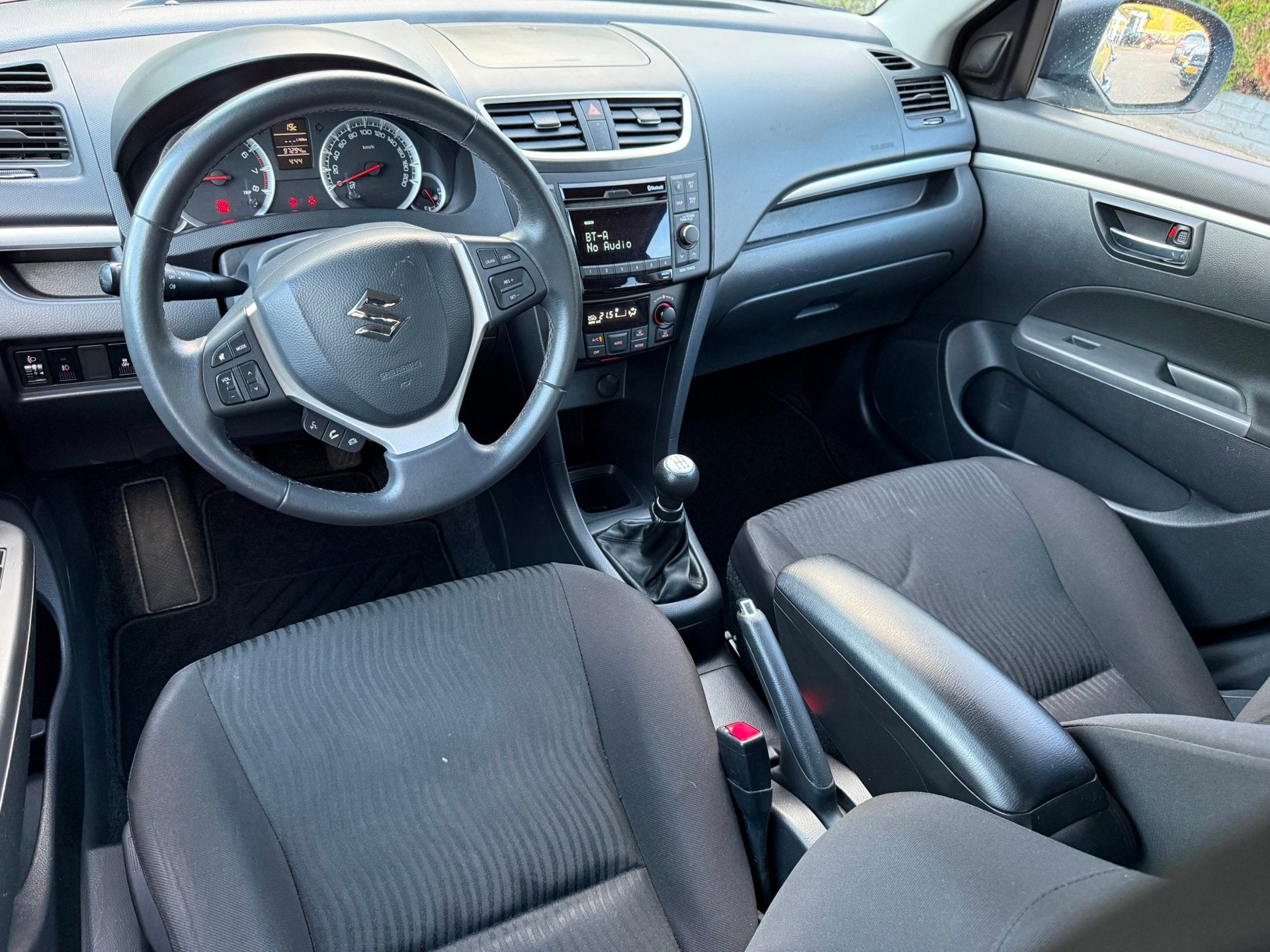 Suzuki Swift 1.2 5-DRS Exclusive EASSS ECC CRUISE LMV KEYLES, Voorwielaandrijving, Stof, Gebruikt, 4 cilinders