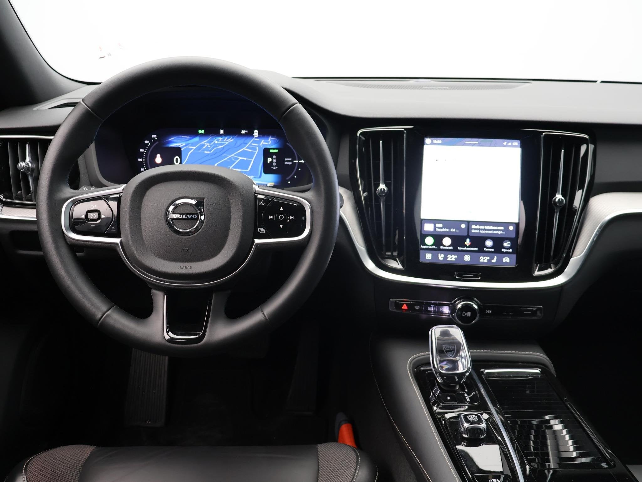 Volvo V60 T6 AWD Plug-in hybrid AWD Plus Dark Stoel verwarmi, Auto's, Volvo, Gebruikt, 4 cilinders, 180 min, Vierwielaandrijving
