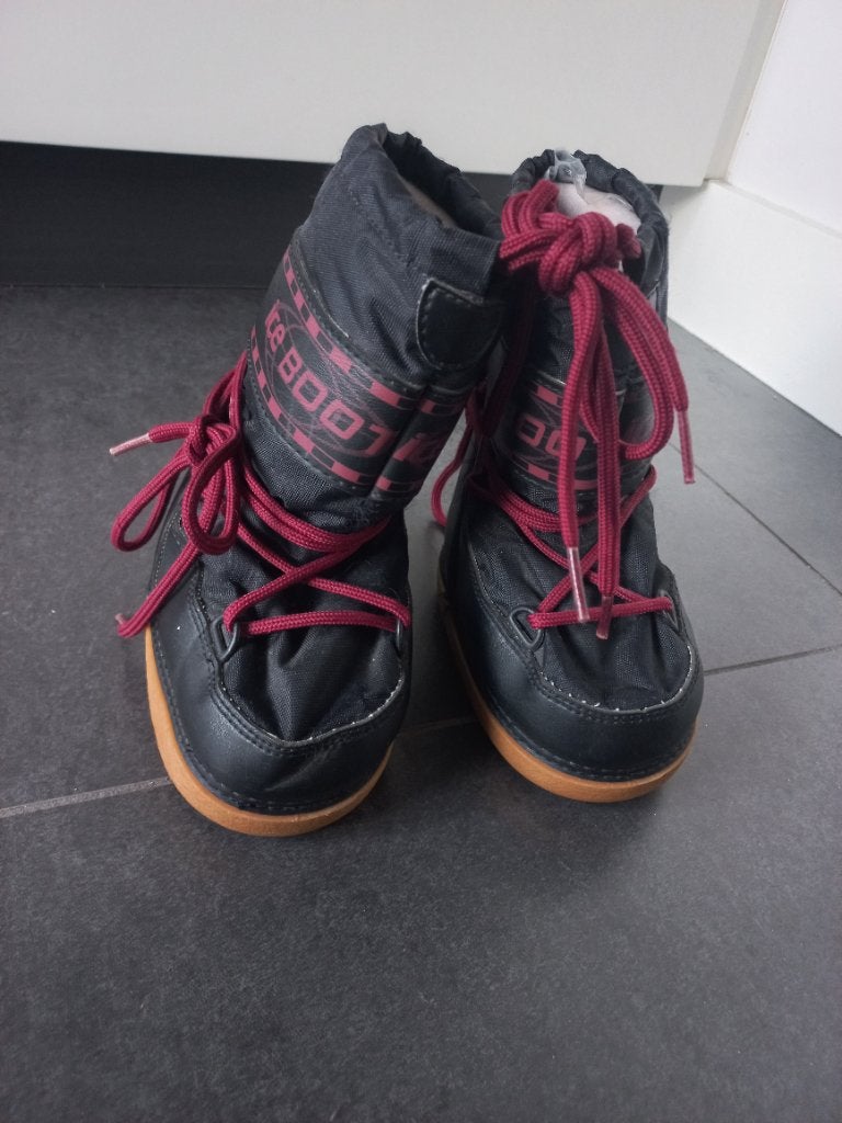 Snowboots maat 25, Kinderen en Baby's, Ophalen, Jongen of Meisje, Laarzen, Zo goed als nieuw