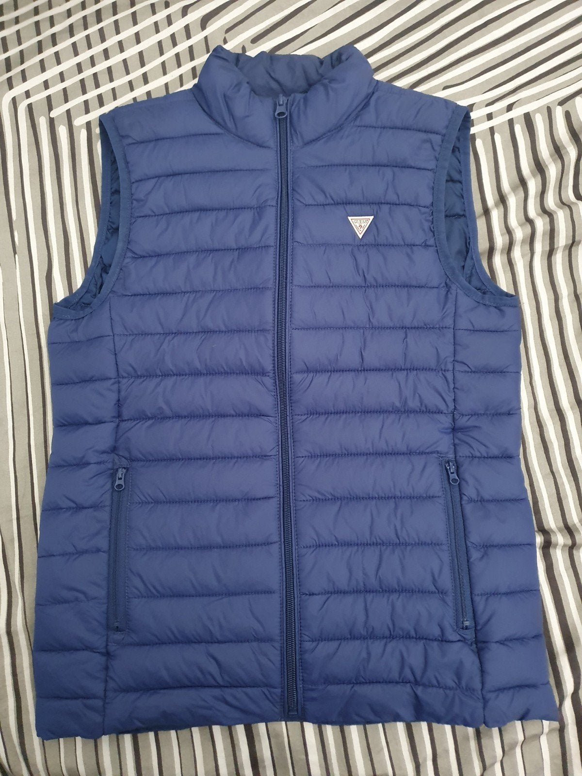 Guess bodywarmer maat 12 NIEUW, Ophalen of Verzenden, Zo goed als nieuw, Guess, Jongen