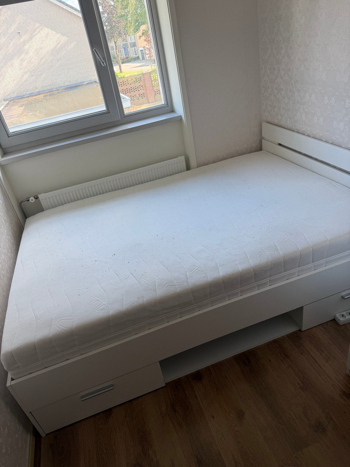 Bed met lades 140 cm incl. lattenbodem en matras, Huis en Inrichting, Ophalen, Gebruikt