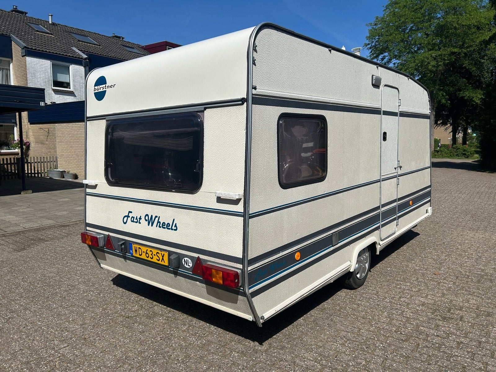 Burstner Caravan met baby/peuter bed, Caravans en Kamperen, Caravans, Kleine zit, Tot en met 3, Particulier, Bürstner