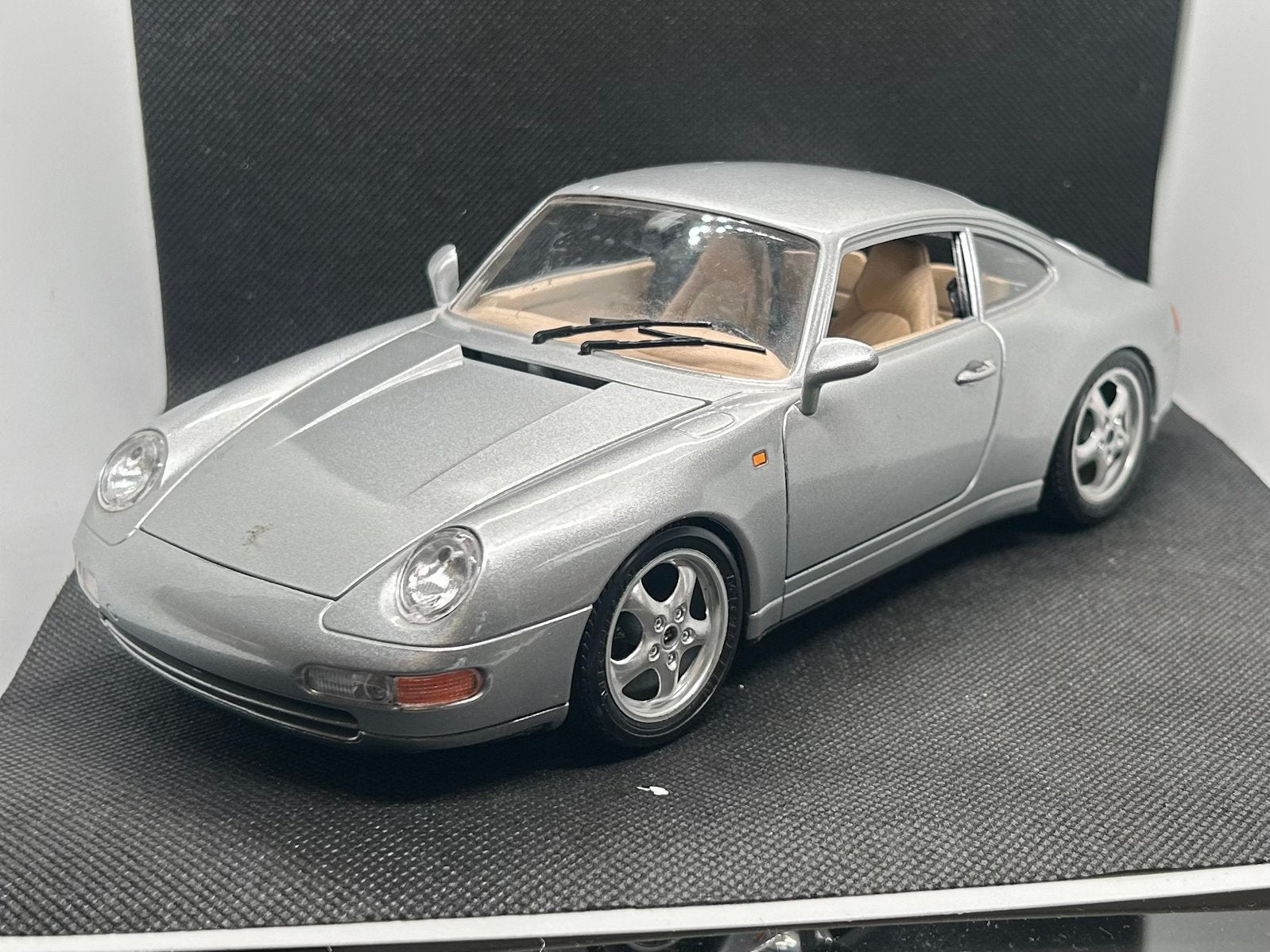 Bburago Porsche 911 1:18, Verzenden, Zo goed als nieuw, Bburago