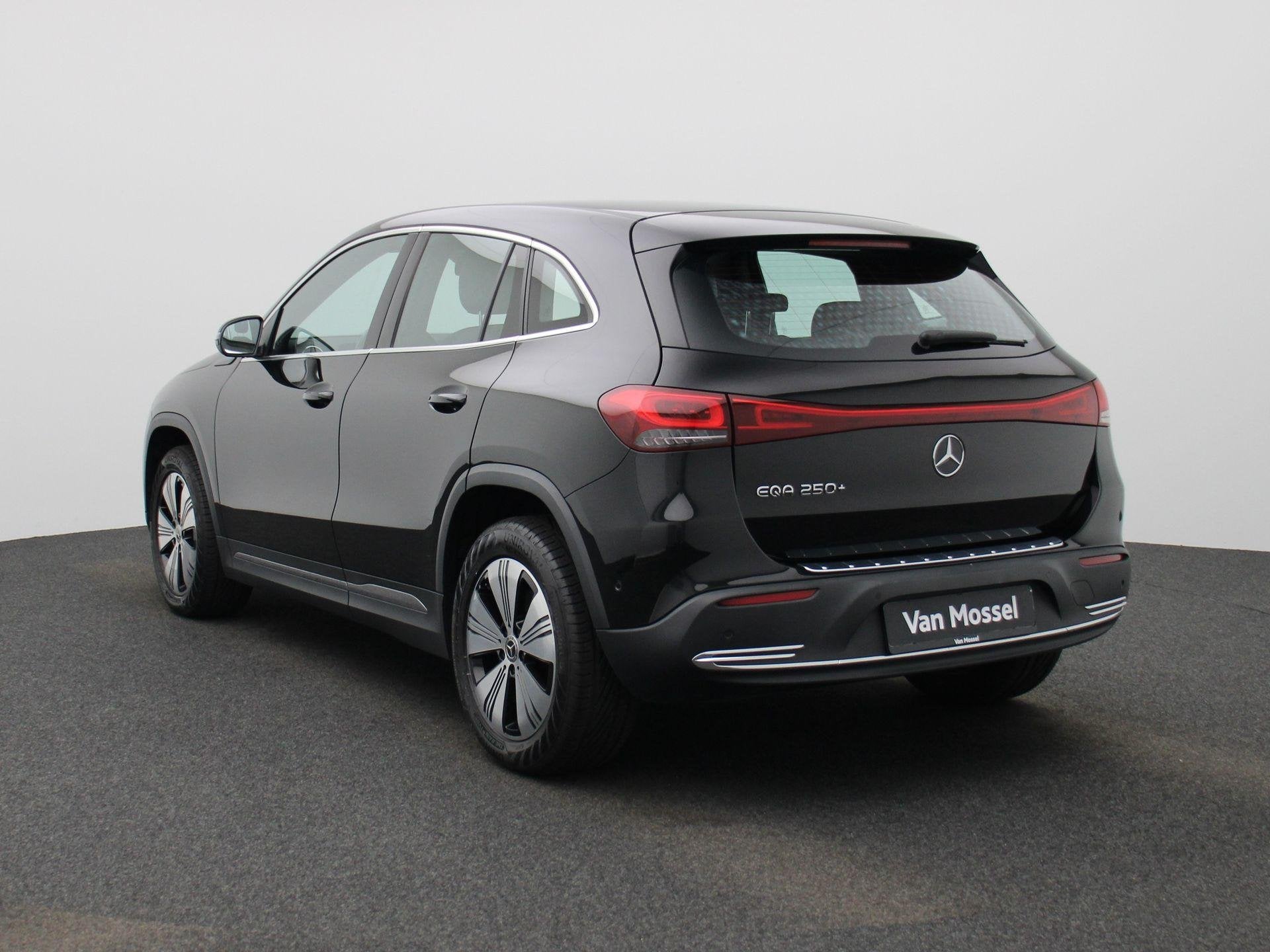 Mercedes-Benz EQA 250+ Luxury Line | NAVIGATIE | STOELVERWAR, 12 maanden, Stof, Gebruikt, 190 pk