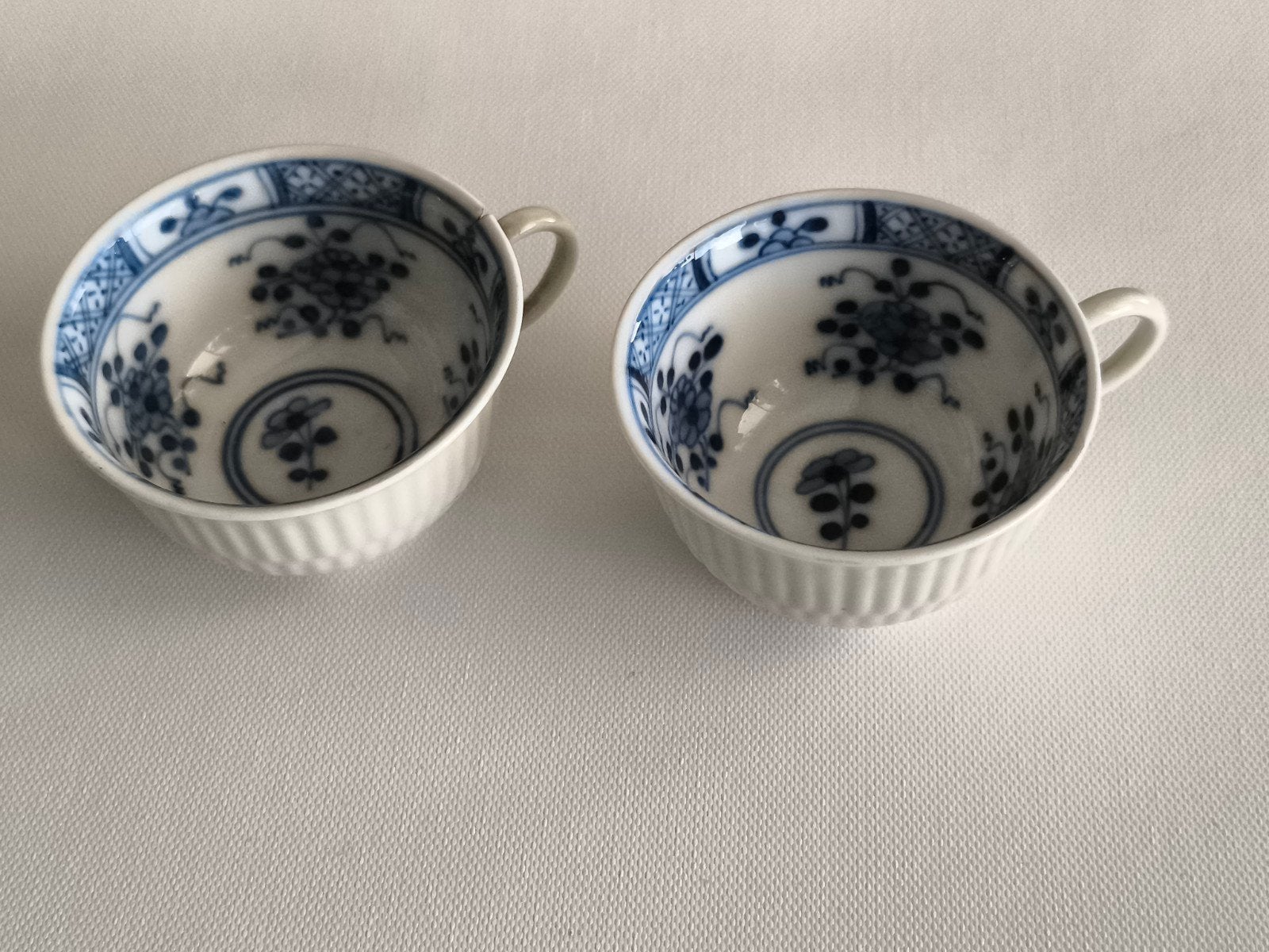Antieke Meissen porseleinen kopjes, 18e eeuw, Chinees decor, Verzenden