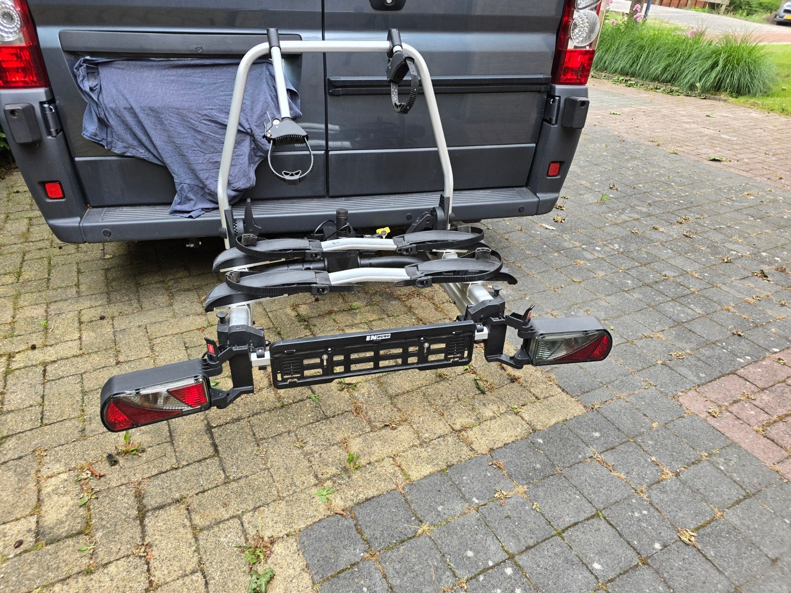 Enduro fietsendrager, uitschuifbaar, Auto diversen, Fietsendragers, Gebruikt, Trekhaakdrager, 2 fietsen, Elektrische fiets, Ophalen