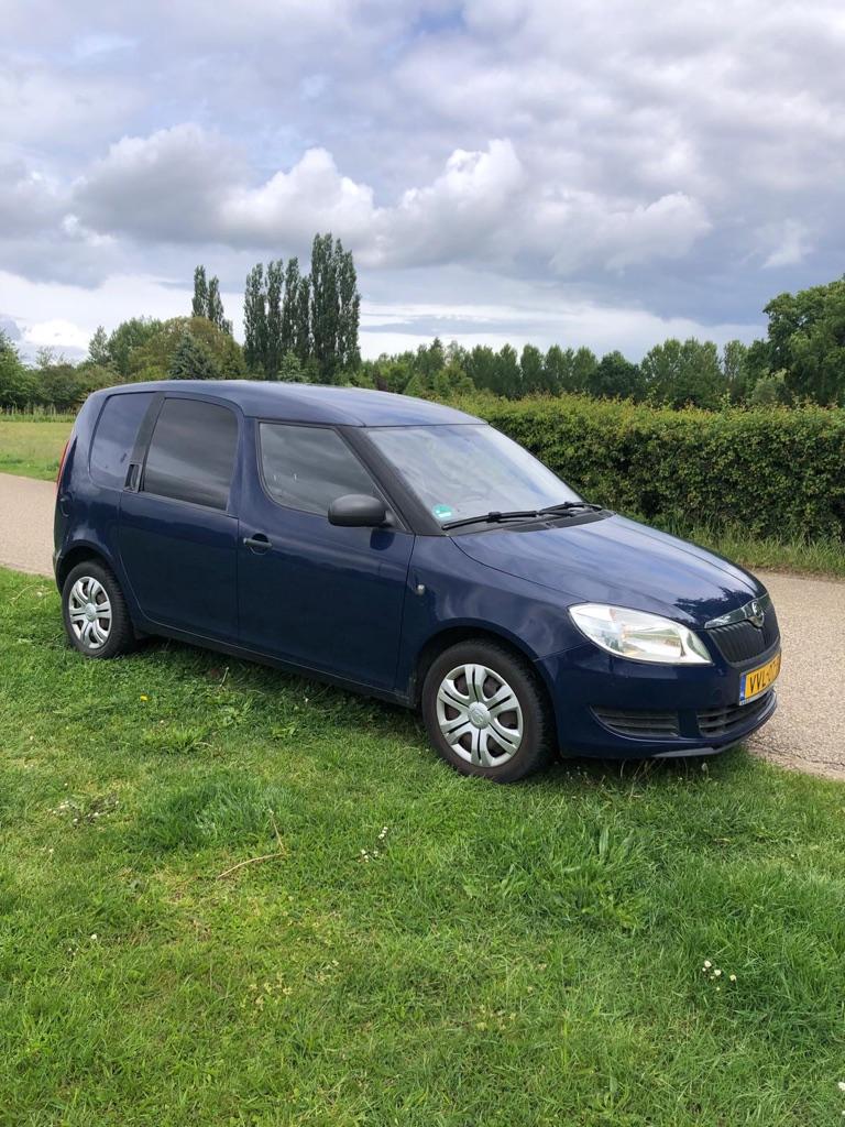 Skoda bestelbus (eerste eigenaar!), Auto's, Voorwielaandrijving, Euro 5, Overige modellen, Blauw