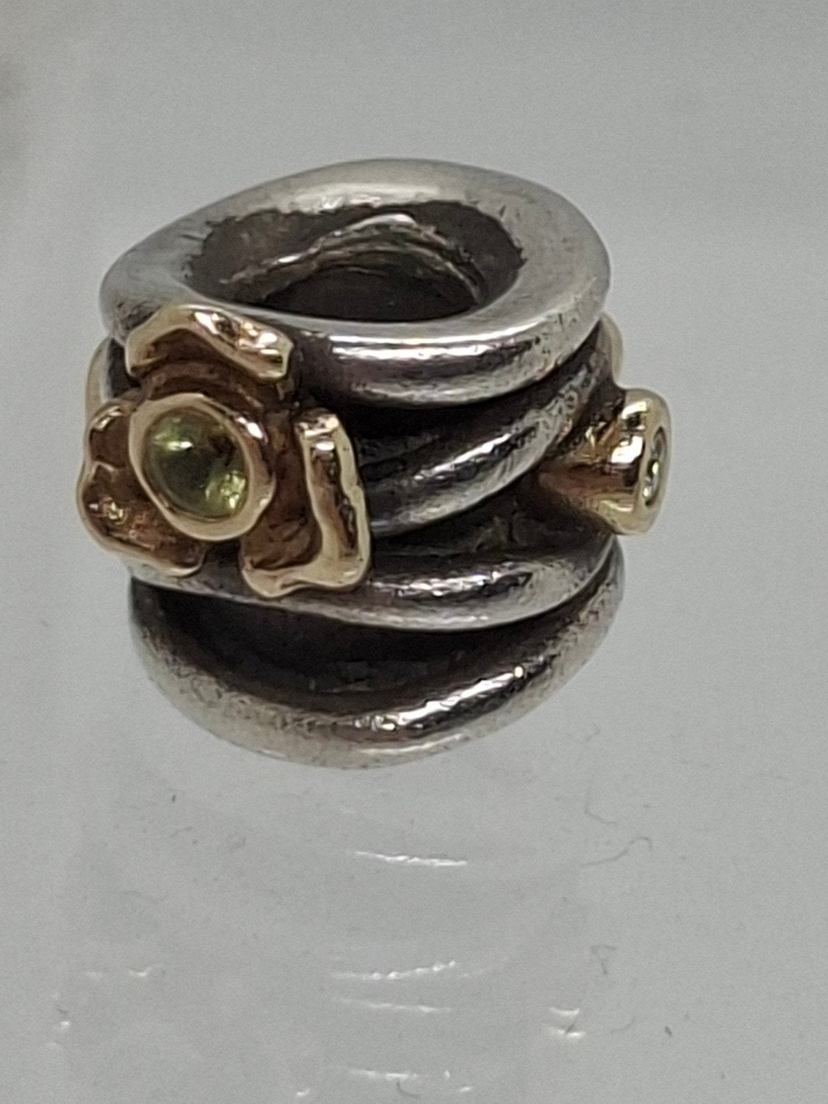 Zeldzame Pandora Peridot Rose Flower Charm met goud, Pandora, Ophalen of Verzenden, 1 bedel, Zilver