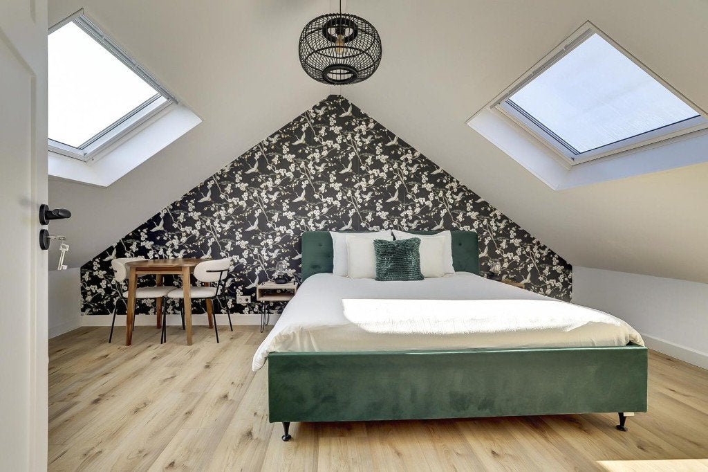 Tweepersoonsbed MioDormio incl. matras, Huis en Inrichting, Ophalen, Overige materialen, Tweepersoons, Zo goed als nieuw