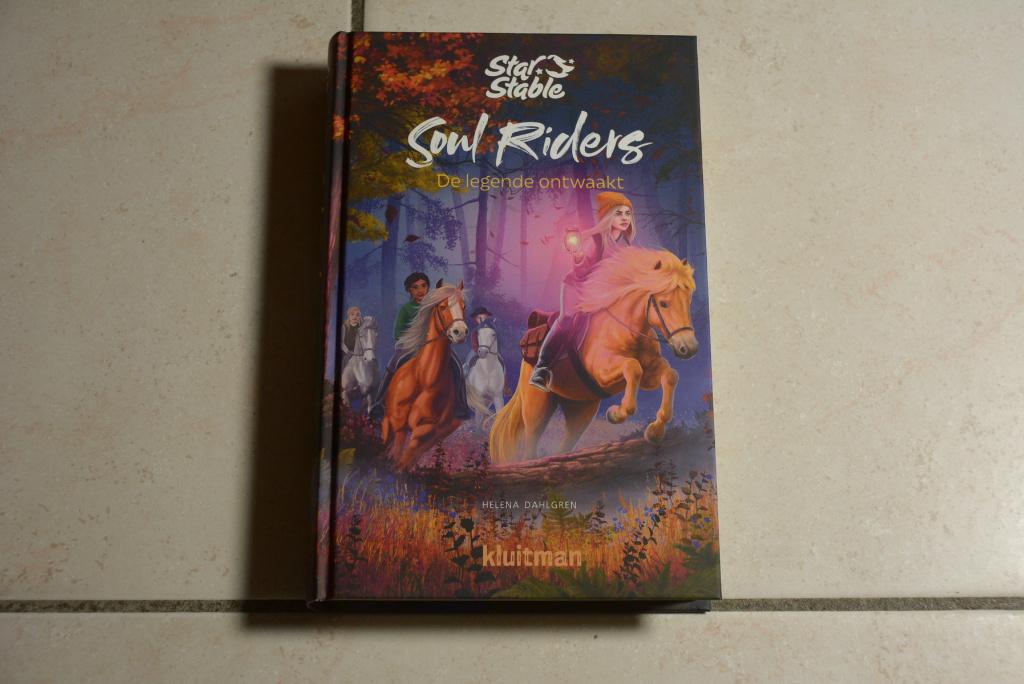 Star Stable Soul Riders De legende ontwaakt Dahlgren dl 2, Boeken, Kinderboeken | Jeugd | 10 tot 12 jaar, Ophalen of Verzenden
